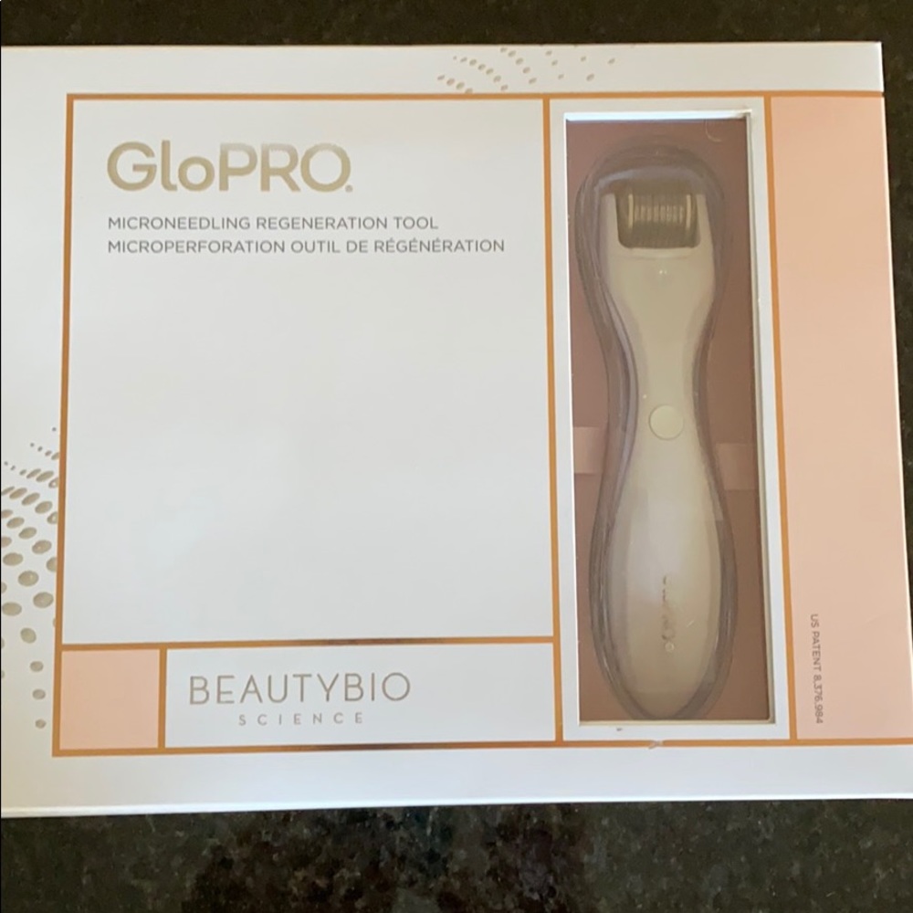 BeautyBio GloPRO Microneedling Tool - New